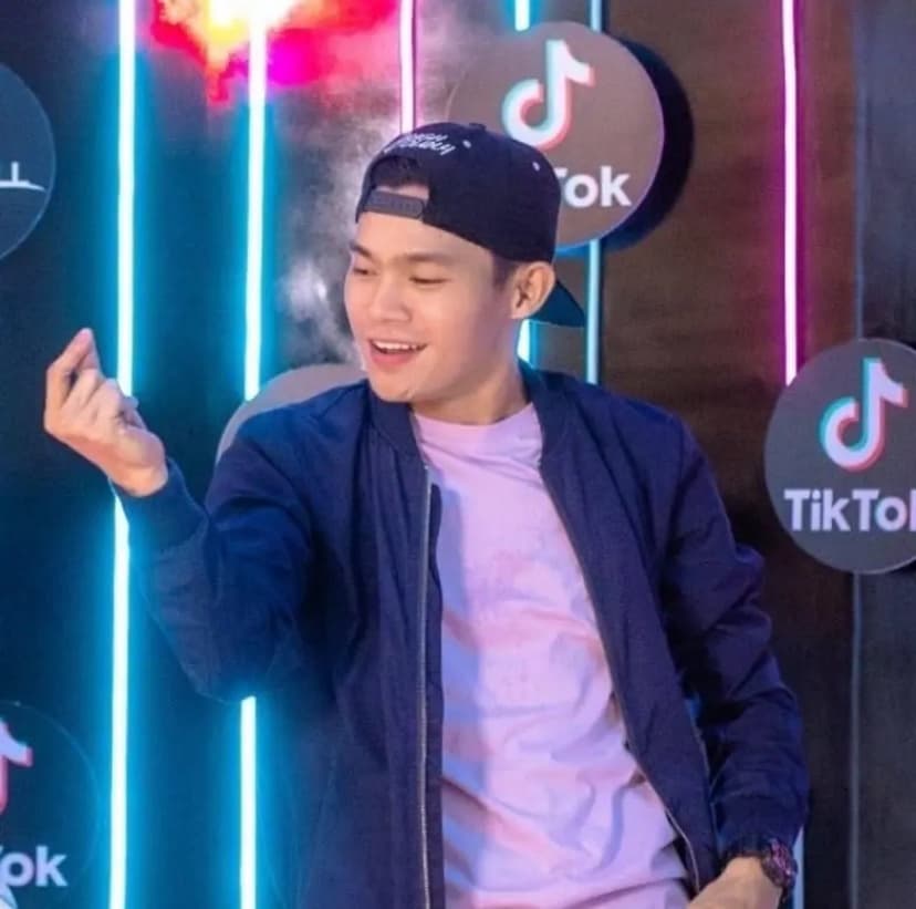 Creator KimShy photo